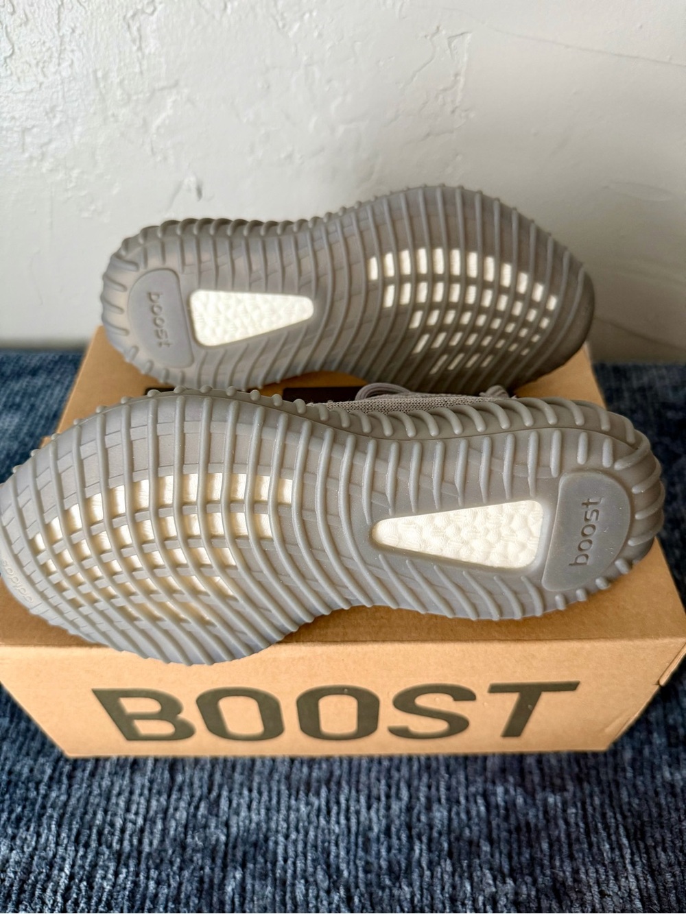 Adidas Yeezy Boost 350 V2 Steel Grey IF3219 Men 4.5 / Women 5.5–6 NIB StockX - Picture 3 of 11